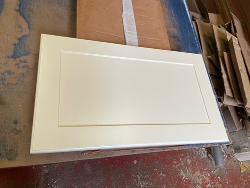 600mm cream shaker kitchen - 600mm,